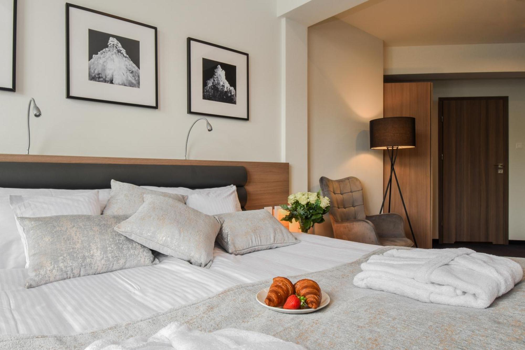 Hotel Saline Inowrocław Buitenkant foto