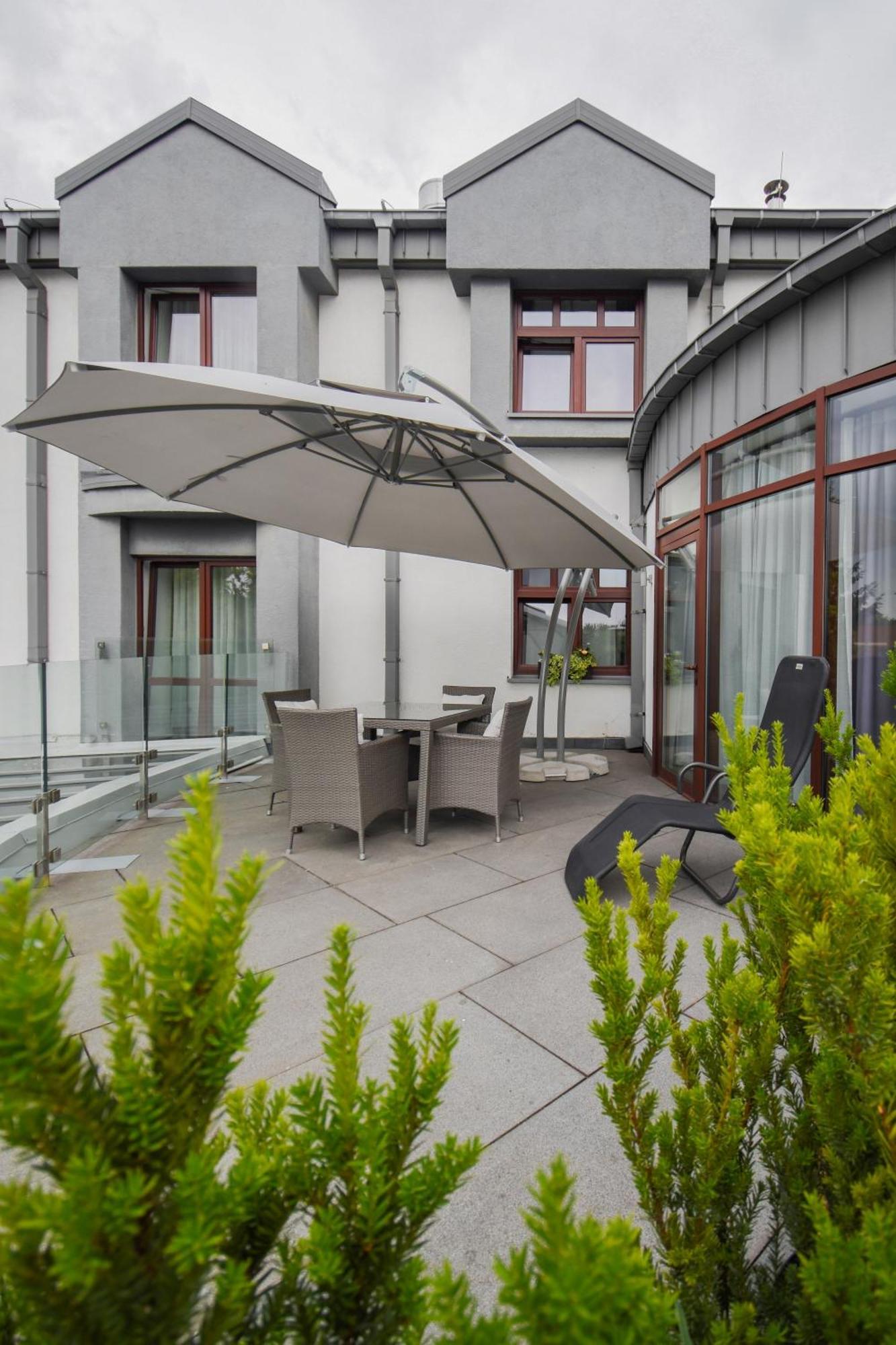 Hotel Saline Inowrocław Buitenkant foto